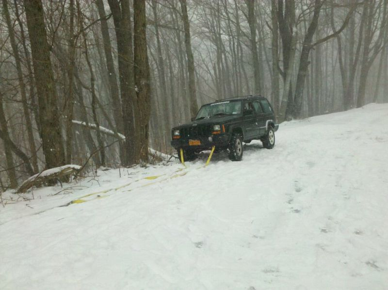 Illustration for article titled Your Most Hilariously Awful Winter Driving Stories